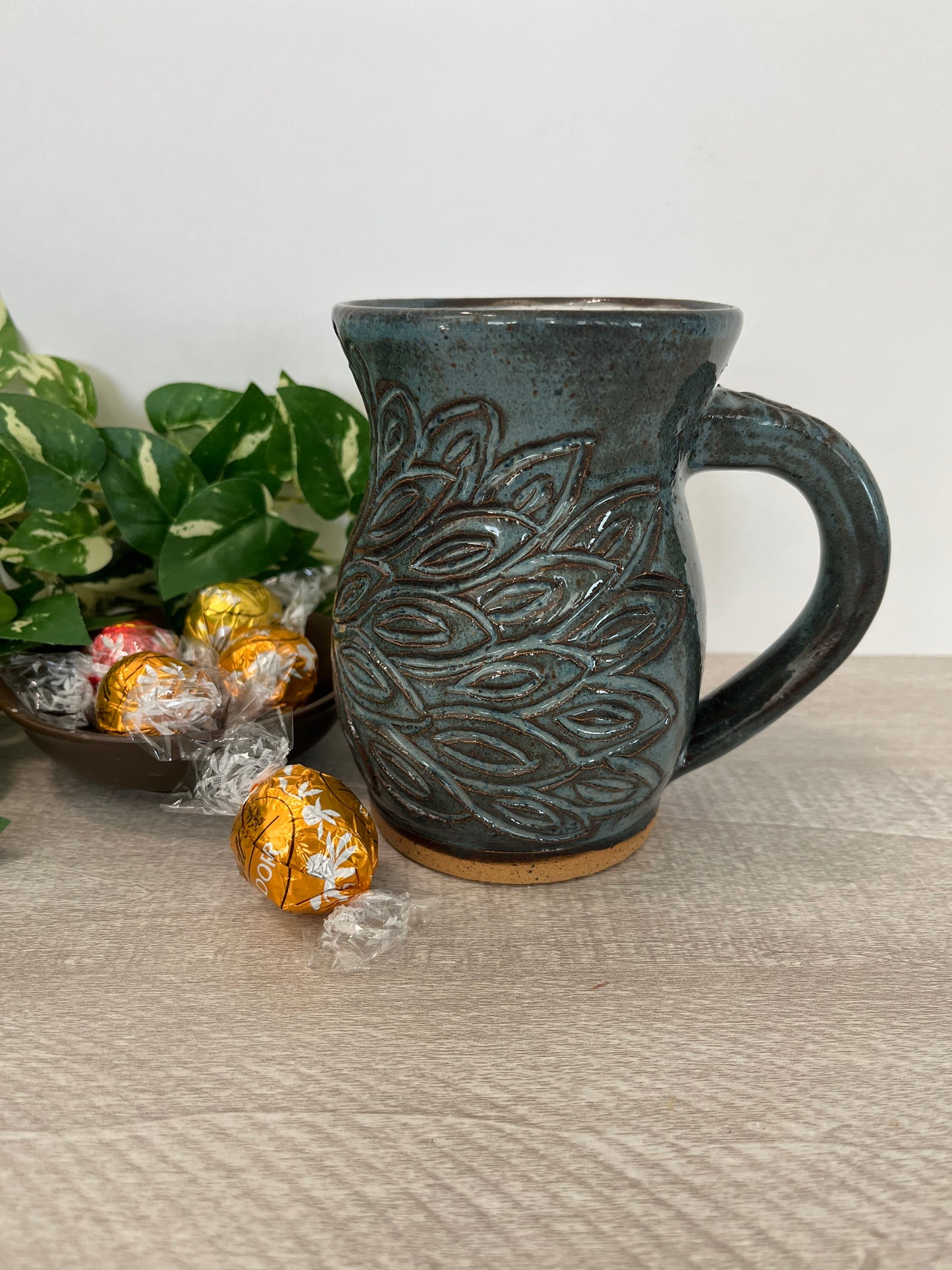 Petalled Mug